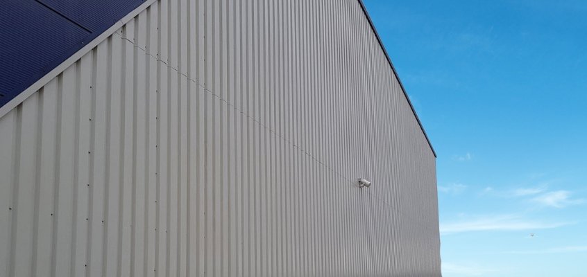 What cleaning methods work on cladding