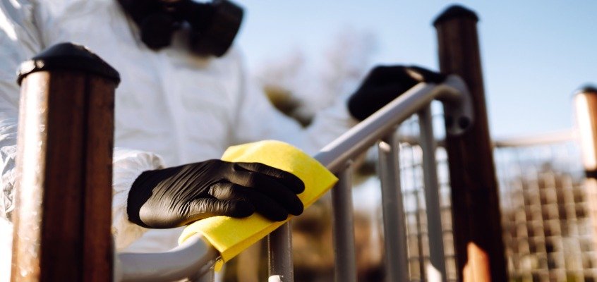 How long do playground cleaning services take