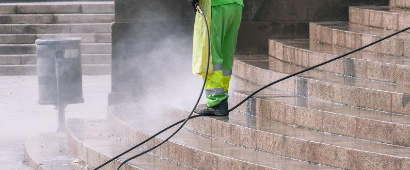 What does the DOFF steam cleaning service look like